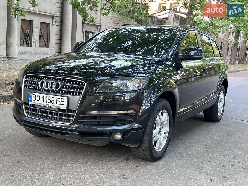 Позашляховик / Кросовер Audi Q7 2007 в Миколаєві
