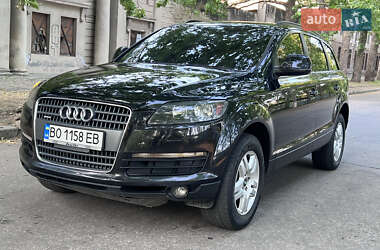 Внедорожник / Кроссовер Audi Q7 2007 в 