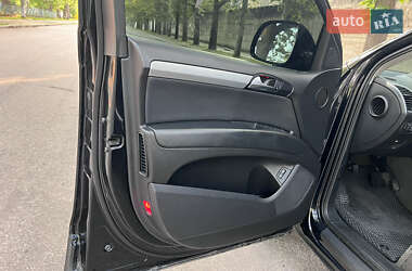Внедорожник / Кроссовер Audi Q7 2007 в 