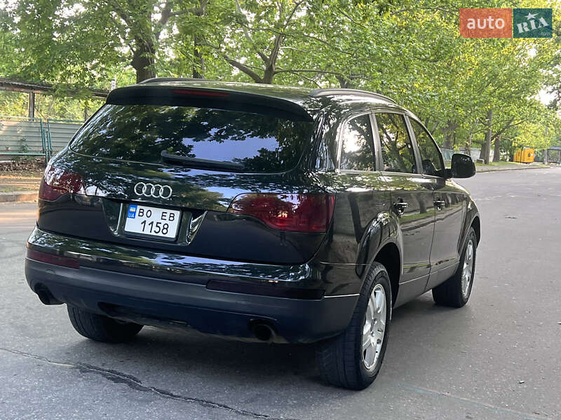 Позашляховик / Кросовер Audi Q7 2007 в Миколаєві