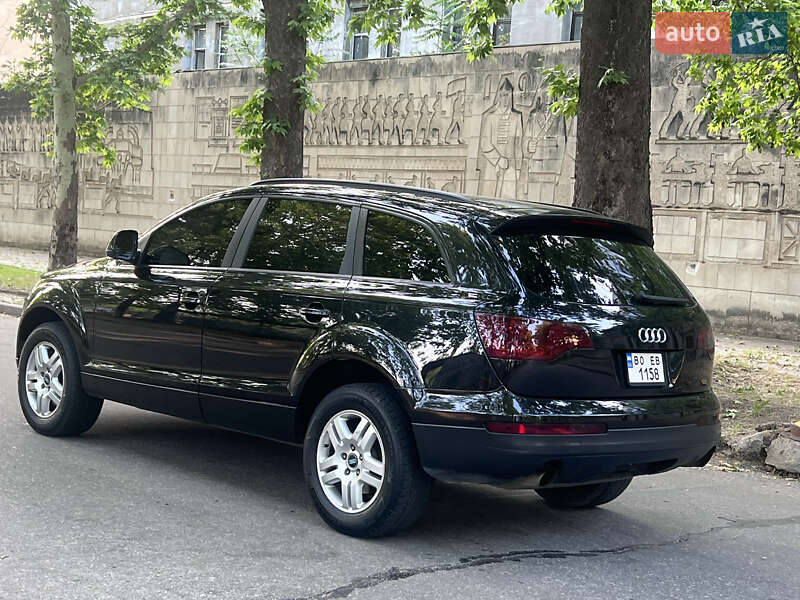 Позашляховик / Кросовер Audi Q7 2007 в Миколаєві