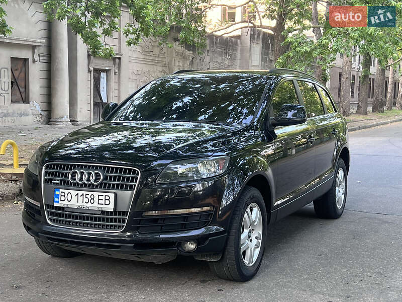 Позашляховик / Кросовер Audi Q7 2007 в Миколаєві