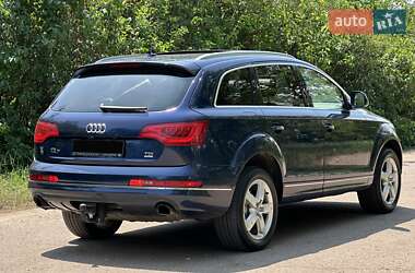 Внедорожник / Кроссовер Audi Q7 2012 в 