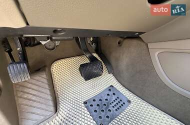 Внедорожник / Кроссовер Audi Q7 2012 в 