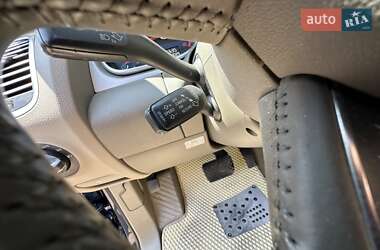 Внедорожник / Кроссовер Audi Q7 2012 в 