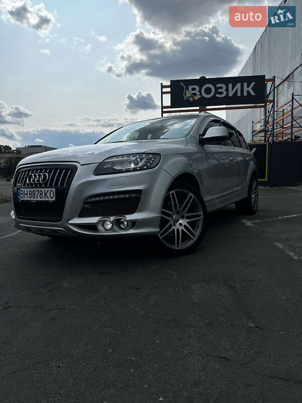 Внедорожник / Кроссовер Audi Q7 2007 в Одессе