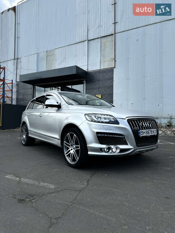 Внедорожник / Кроссовер Audi Q7 2007 в Одессе