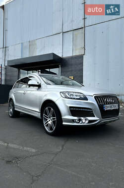 Позашляховик / Кросовер Audi Q7 2007 в 