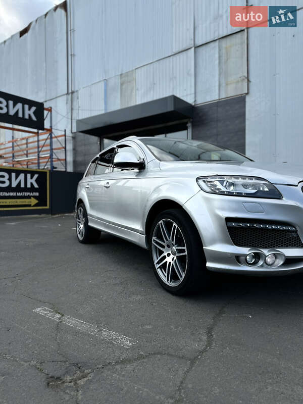 Внедорожник / Кроссовер Audi Q7 2007 в Одессе