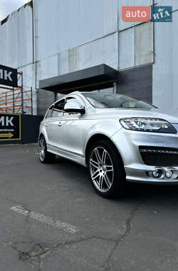 Позашляховик / Кросовер Audi Q7 2007 в 