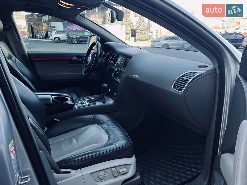 Внедорожник / Кроссовер Audi Q7 2007 в Одессе