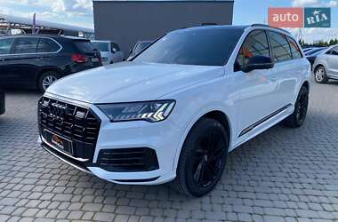 Внедорожник / Кроссовер Audi Q7 2020 в 