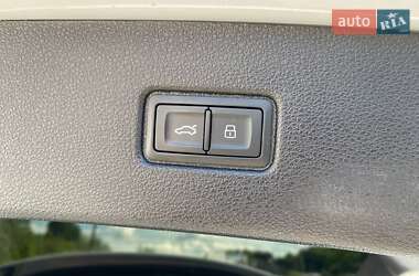 Внедорожник / Кроссовер Audi Q7 2020 в 