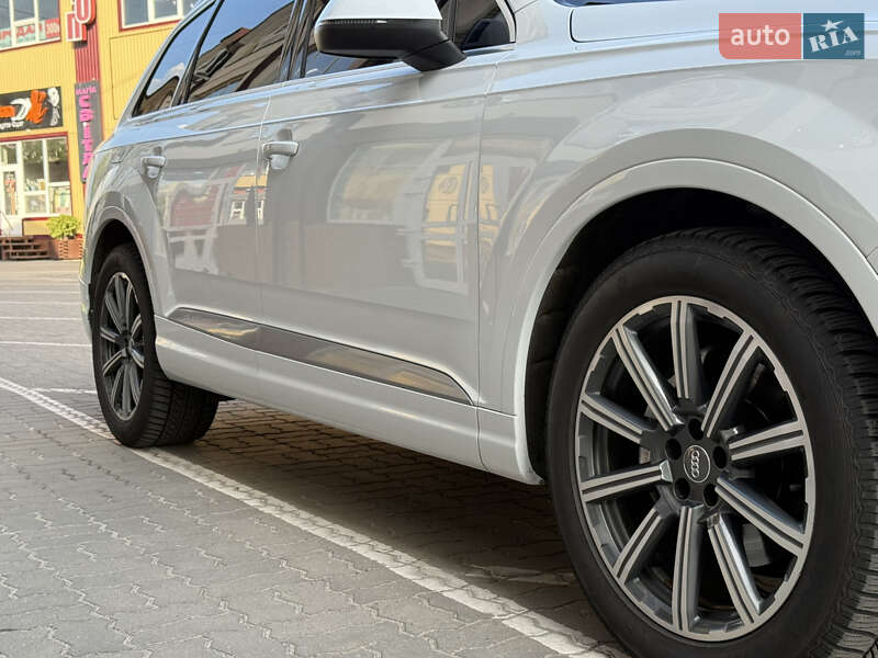 Внедорожник / Кроссовер Audi Q7 2016 в Ковеле
