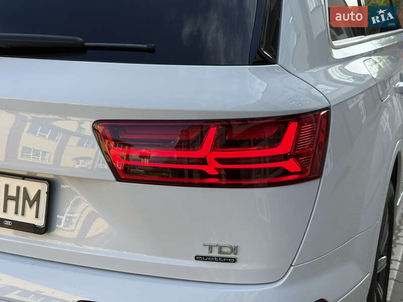 Внедорожник / Кроссовер Audi Q7 2016 в Ковеле