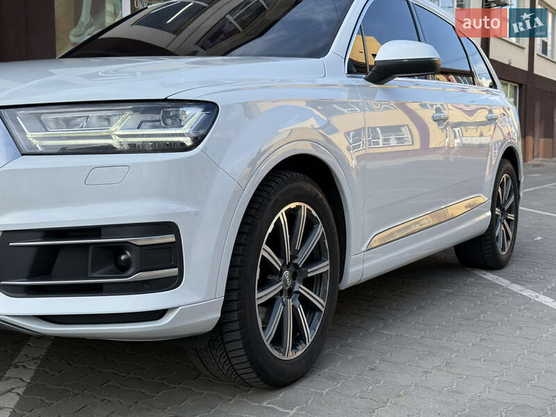 Внедорожник / Кроссовер Audi Q7 2016 в Ковеле