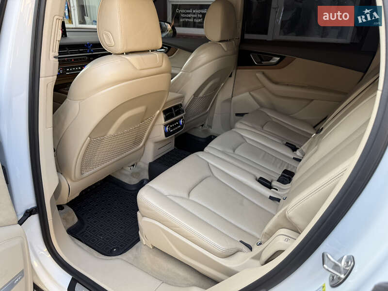 Внедорожник / Кроссовер Audi Q7 2016 в Ковеле