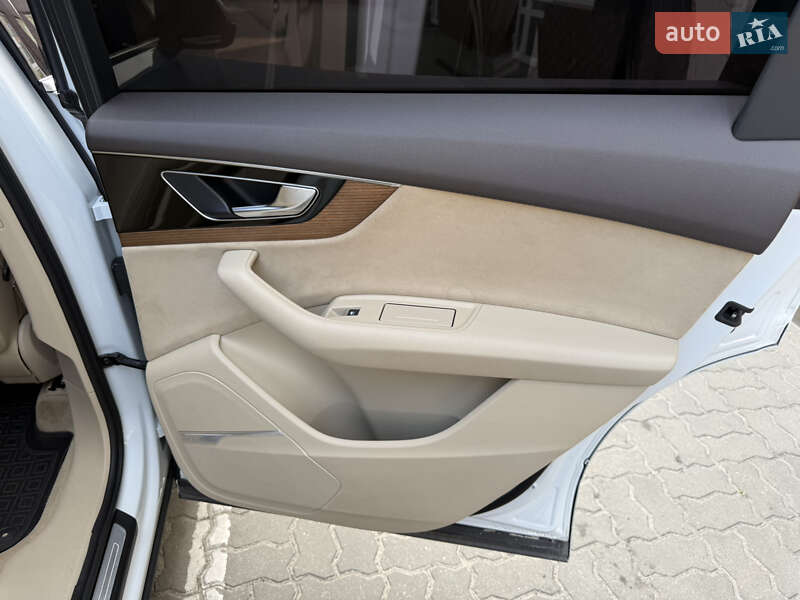 Внедорожник / Кроссовер Audi Q7 2016 в Ковеле