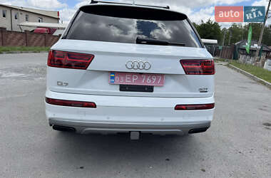 Внедорожник / Кроссовер Audi Q7 2017 в 