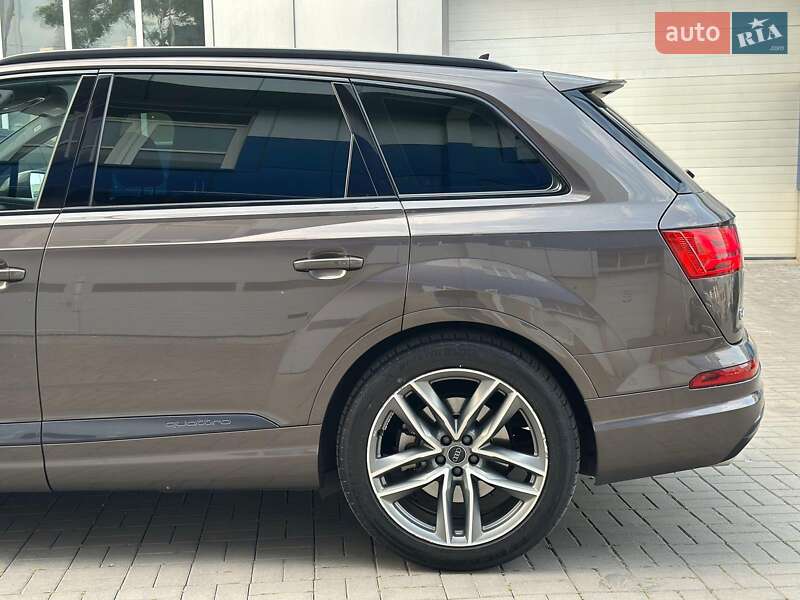 Внедорожник / Кроссовер Audi Q7 2016 в Одессе