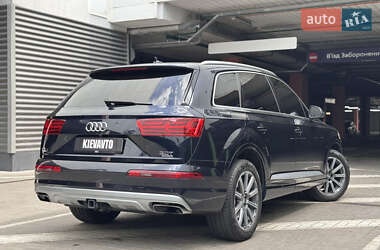 Внедорожник / Кроссовер Audi Q7 2016 в 