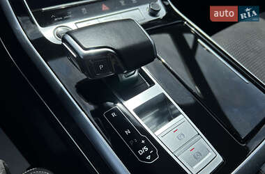 Внедорожник / Кроссовер Audi Q7 2021 в 