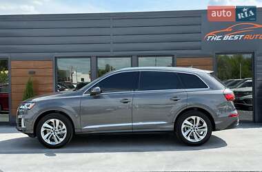 Внедорожник / Кроссовер Audi Q7 2022 в 