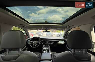Внедорожник / Кроссовер Audi Q7 2022 в 