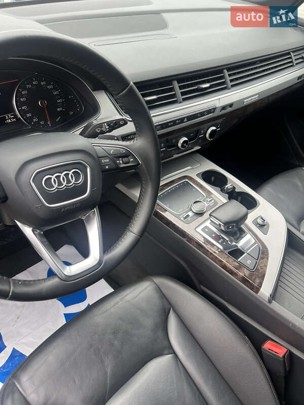 Внедорожник / Кроссовер Audi Q7 2017 в Ковеле
