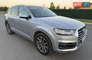 Внедорожник / Кроссовер Audi Q7 2018 в 