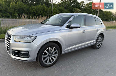 Внедорожник / Кроссовер Audi Q7 2018 в 