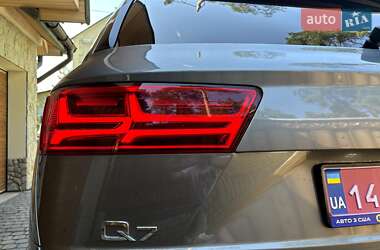 Внедорожник / Кроссовер Audi Q7 2017 в 