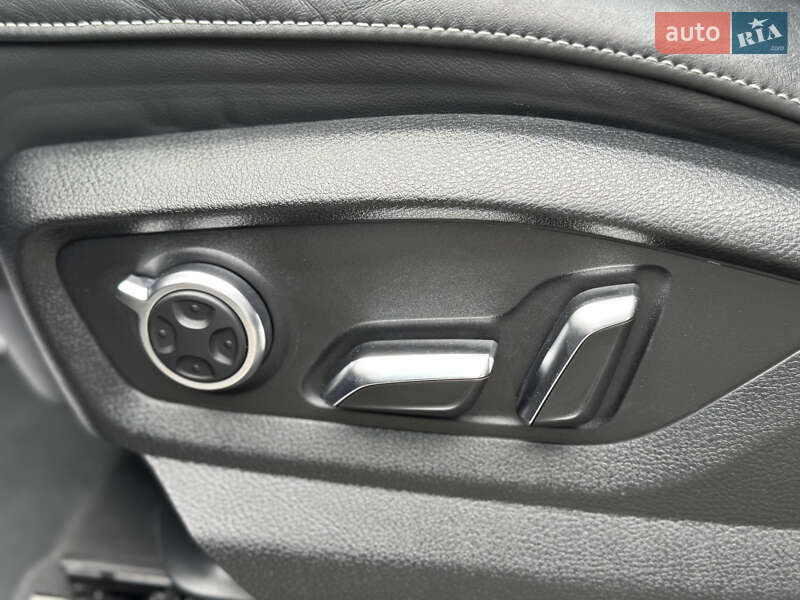 Внедорожник / Кроссовер Audi Q7 2016 в Мукачево