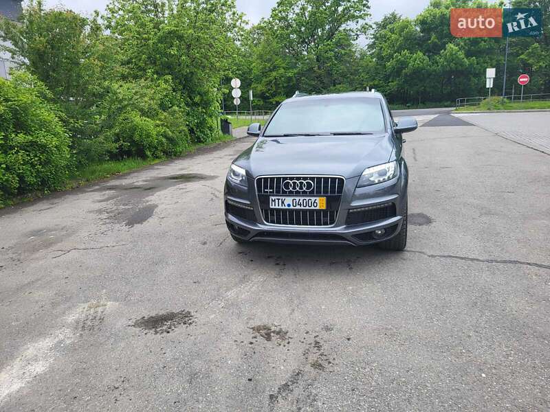 Внедорожник / Кроссовер Audi Q7 2013 в 