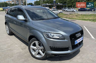 Внедорожник / Кроссовер Audi Q7 2009 в 