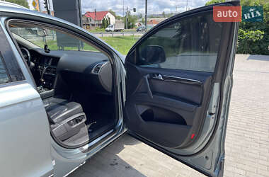 Внедорожник / Кроссовер Audi Q7 2009 в 