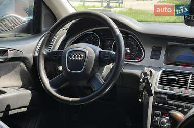 Внедорожник / Кроссовер Audi Q7 2009 в 