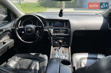 Внедорожник / Кроссовер Audi Q7 2009 в 