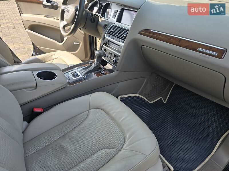Внедорожник / Кроссовер Audi Q7 2012 в Самборе