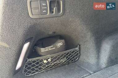 Внедорожник / Кроссовер Audi Q7 2019 в 