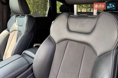 Внедорожник / Кроссовер Audi Q7 2019 в 
