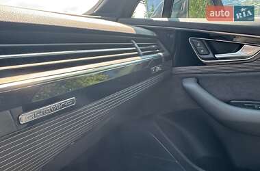 Внедорожник / Кроссовер Audi Q7 2019 в 