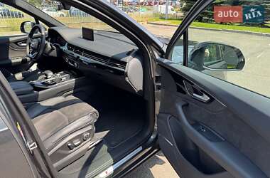Внедорожник / Кроссовер Audi Q7 2019 в 
