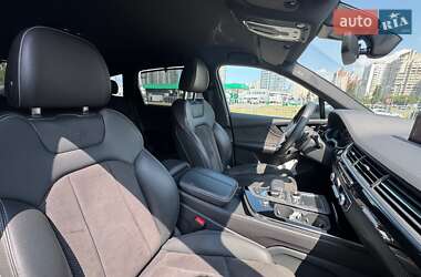 Внедорожник / Кроссовер Audi Q7 2019 в 