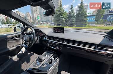 Внедорожник / Кроссовер Audi Q7 2019 в 
