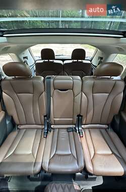 Внедорожник / Кроссовер Audi Q7 2016 в 