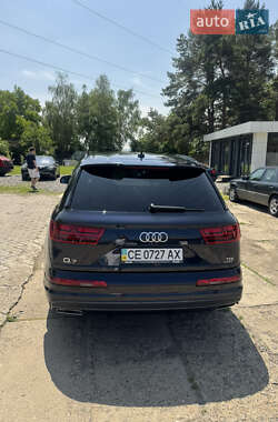 Внедорожник / Кроссовер Audi Q7 2016 в 
