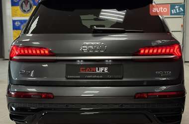 Внедорожник / Кроссовер Audi Q7 2021 в 