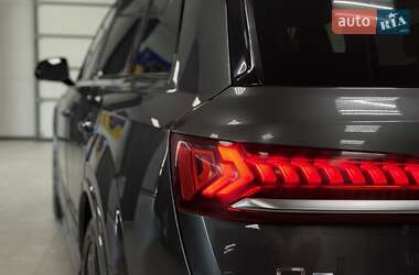 Внедорожник / Кроссовер Audi Q7 2021 в 