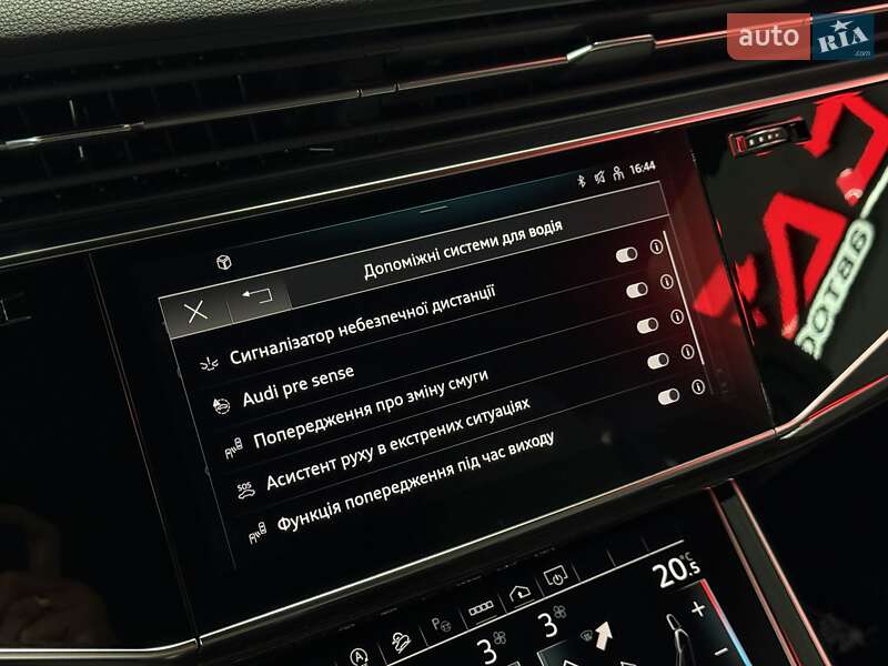 Позашляховик / Кросовер Audi Q7 2021 в Тернополі